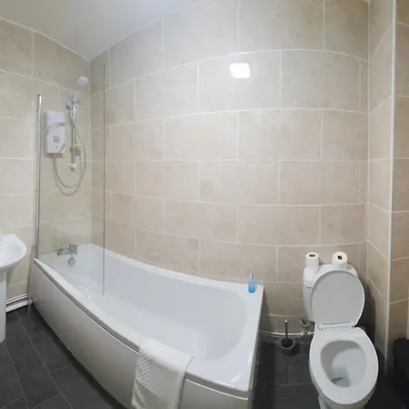 22pwt01 2 Bed Ground Floor 아파트