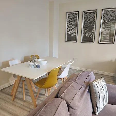 아파트 22pwt01 2 Bed Ground Floor *