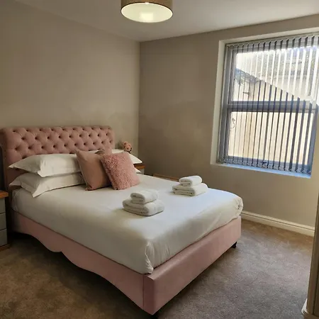 22pwt01 2 Bed Ground Floor * 스카버러